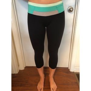 Lululemon black leggings SIZE 6